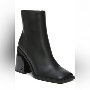 Sam Edelman Layla Bootie - black size 7.5
